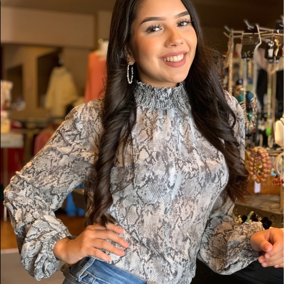 SOLD OUT - Picture 3 of 8